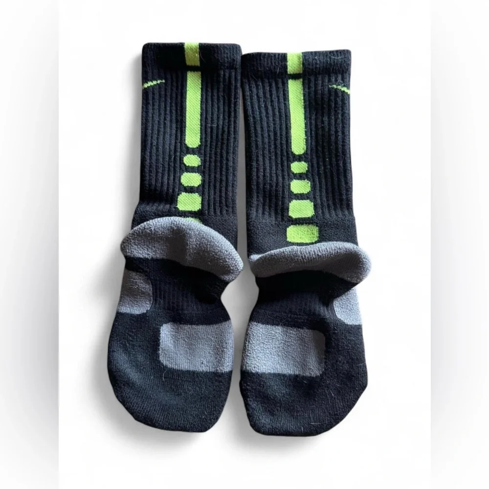 Nike Elite Basketball Socks Youth Small Black Neon Green